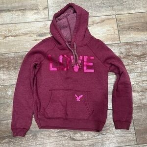 American Eagle | Burgundy Love Sweatshirt